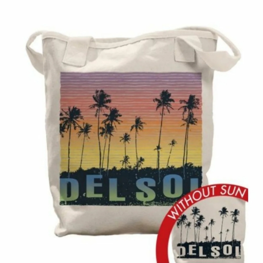 Del Sol Beachfront Avenue Color-Changing Tote Bag